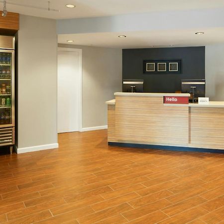 Towneplace Suites By Marriott Fort Myers אסטרו מראה חיצוני תמונה